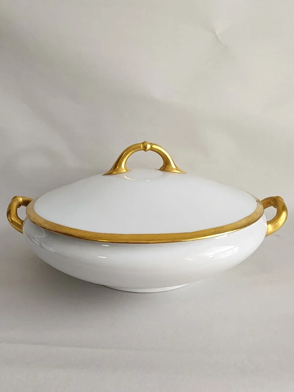 Vintage Heinrich & Co H&C Selb Bavaria Covered Serving Bowl White Gold Trim
